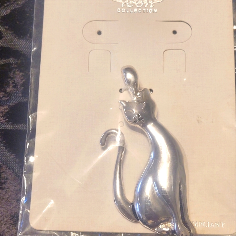 Icon Collection "Cat" pendant costume jewelry